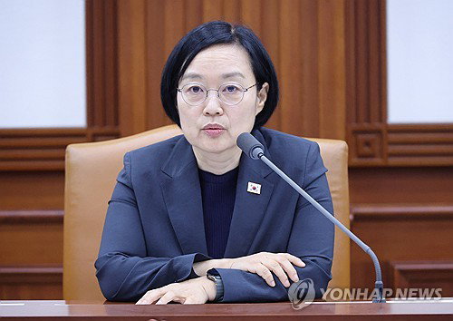 총리, 'AI 민주 정부' 선언…47개 기관 '온AI' 연말 도입