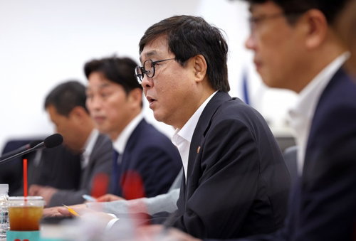 메가박스 쇼크, 영화계 비상…文체부 