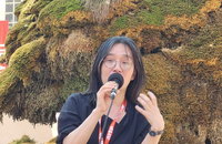 '노벨상 한강' 아비뇽서 깬 2년 침묵: "정치적 글쓰기 나뉘지 않아"