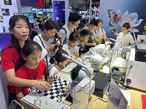 中 시진핑, AI 대전 속 상하이서 '핵심 담론' 던진다