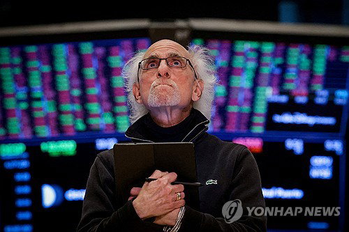 미-이란 무력 충돌 재개…뉴욕증시 주가 혼조, 다우만 '나홀로 상승'