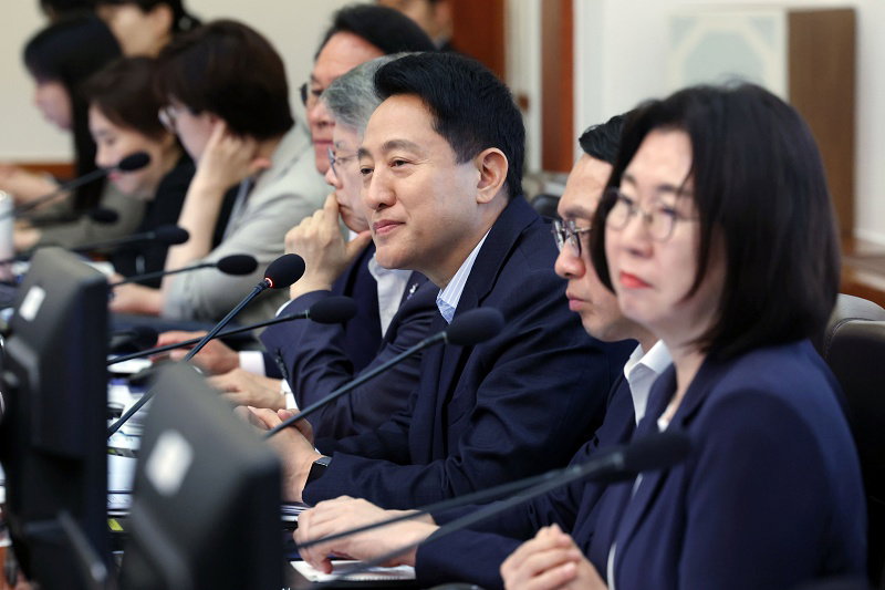 국무회의 참석한 오세훈 시장 국무회의 참석한 오세훈 시장