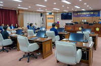 증평군의회 파행 13일째, '오늘' 봉합 물꼬… 임시회 1주 연기
