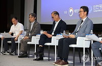빙하 녹으니 40% 폭증… 북극항로, 위기 속 인류 구원선 되나?