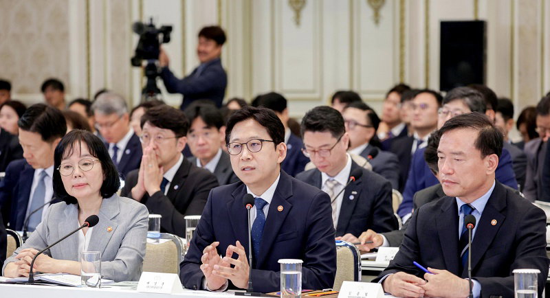 업무보고하는 배경훈 부총리