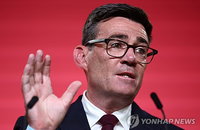 영국 버넘, 「공공+친기업」 파격노선…2년 만 총리 교체 '새 시대'