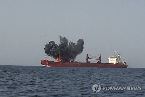 중동 원유 '두 동맥' 마비 위기… 세계 경제 '침체 쓰나미' 오나