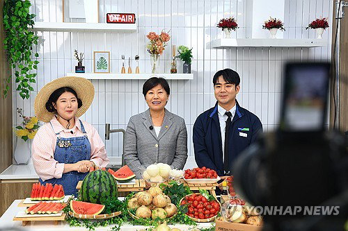 송미령 장관, 이연복·이보은 손잡고 '양파 소비' 불 지핀다
