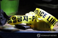 구독자 130명 방송서 '음독 생중계' 사망...SNS, 죽음마저 외면하는가