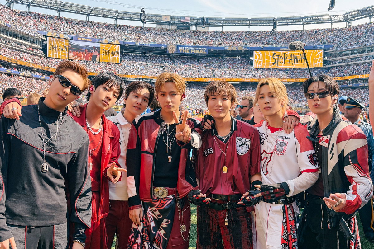BTS, 월드컵 결승 하프타임쇼 장식…