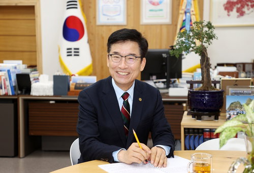 세광고 創團 첫 靑龍旗 제패…윤 교육감 '충북 학생 용기의 출발점'