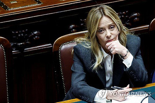 멜로니, '브렉시트 10년 7번째' 英 총리 축하…흔들리는 정치 속 '전략적 동반자' 강조