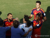 Argentina no puede contener la ira por la derrota en la final... FIFA inicia investigación formal de la batalla campal