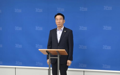 4표 '야합' 민주당 제명 장천배 증평군의장, '소명 없이' 재심 포기 선언
