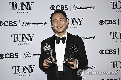 삼성 '언팩', 토니 6관왕 박천휴의 마법 통했다