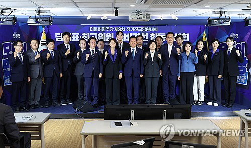 민주당 8·17 전대 본선행, 5명 중 3명…최고위원 6명 고배 '충격'