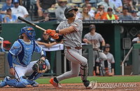 이정후 4번째 3루타 맹타에도…SF 자이언츠 뼈아픈 5연패 수렁