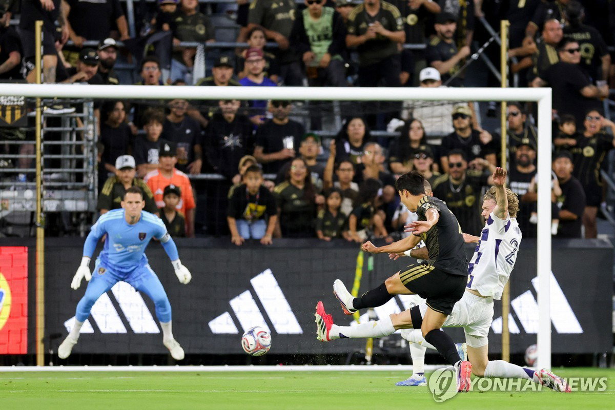 손흥민, 2경기 연속골 폭발…'흥부 듀오' LAFC 3연승 질주