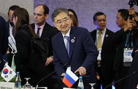 '인내심 대화' 북한 이끈다?…조현 외교, EAS서 역내 중재자 역할 부각