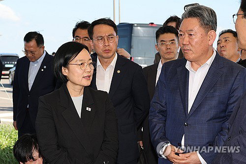 한성숙 총리, 새만금 9조원 불씨 지폈다…첨단산업 거점, 무한 성장 드라이브