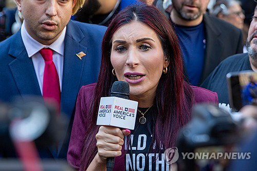'친러 극우' 루머, 우크라 공습에 '돌변'…트럼프 '매우 좋다!' 왜?