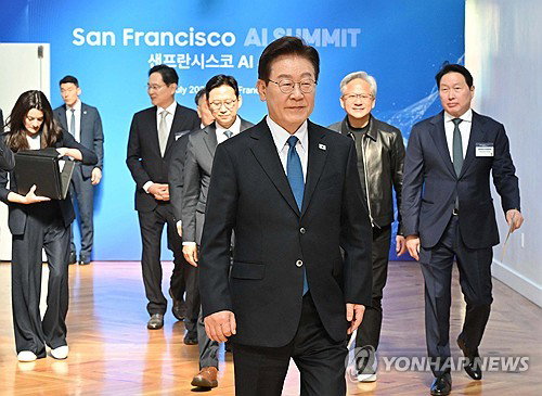 '아비규환' AI 시대, K-반도체 3500조 베팅…초격차 굳히는 비결