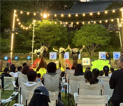 강릉 명주인형극제, 1.2만명 열광…어린이 넘어 '복합문화' 새 장 열다
