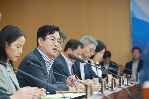 허태정 대전시장 '미래 총력전'…국군사·세계대회로 도시 위상 높인다