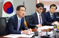 반도체 '삼중고' 위기? 박건수 신임 부회장 '구원투수'