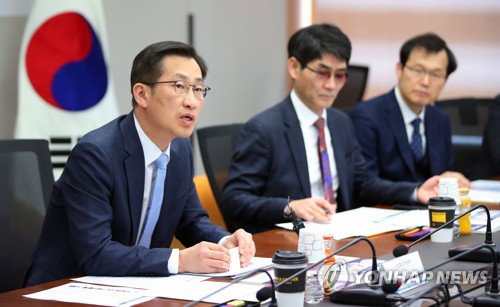 반도체 '삼중고' 위기? 박건수 신임 부회장 '구원투수'