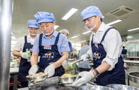광주은행, 통합특별시 어르신 800만원 삼계탕 '훈훈'