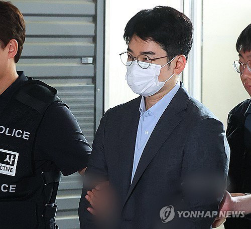 구속 정이한, 경찰 제출폰 '깡통'…15일 공백의 진실은?