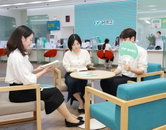 40도 폭염 속 '시원한 반전'…은행, 도심 오아시스 되다