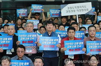 D-3: '강제 순환인사' 반대 경찰직협 삭발 투쟁, 10명 첫 행동… 장윤기 사건 역설