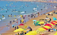 '생수 목욕' 충격…피서 절정 만리포 '기습 단수' 대란