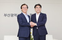 부산 '협치' 시동! 전재수-이성권, 산은 이전 '맞손'