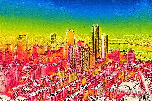 서울·광주 38도 '살인 폭염'…'폭염중대경보' 발령
