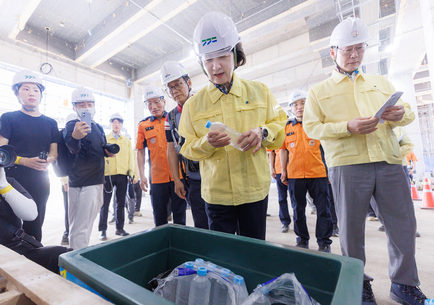 경기도 첫 폭염중대경보 발령…공공공사 중단하고 비상 대응체계 가동