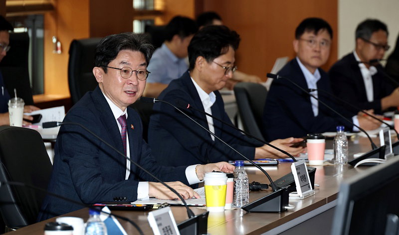금융위 “투자 부적격 우려 전혀 없어” 외신 칼럼 공식 반박