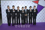 ‘싸와티캅, Thailand’, 태국이 들썩 2PM 인기몰이~