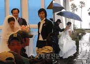 꽃남 사진유출, 파파라치 팬들에  ‘못 버텨?’