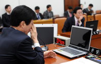 고민 많은 고흥길 위원장