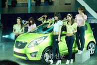 [2009 서울모터쇼] 소녀시대, ‘마티즈 너무 좋아요~’