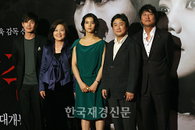 ‘박쥐’ 박찬욱 감독, ‘신부의 치명적 사랑’을 말하다.