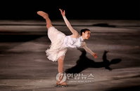 [포토] 김연아, ‘백조가 되다’