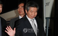 문재인, 노 전 대통령 서거 ‘투신자살 인한 두부 손상’