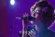윤하, “‘소녀시대’ gee 새로운 버전 업!”