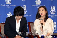 [JK포토]설경구·송윤아 결혼, “신애 씨랑 같은 날이예요~”