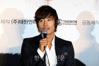 ‘아이리스’ 이병헌, 日 혼탕 에피소드 이어 “일본팬들 따라가면 촬영장 찾아”