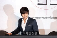 정준호, “이병헌은 교주다?!”고 ‘아이리스 쇼케이스’서 폭탄 발언